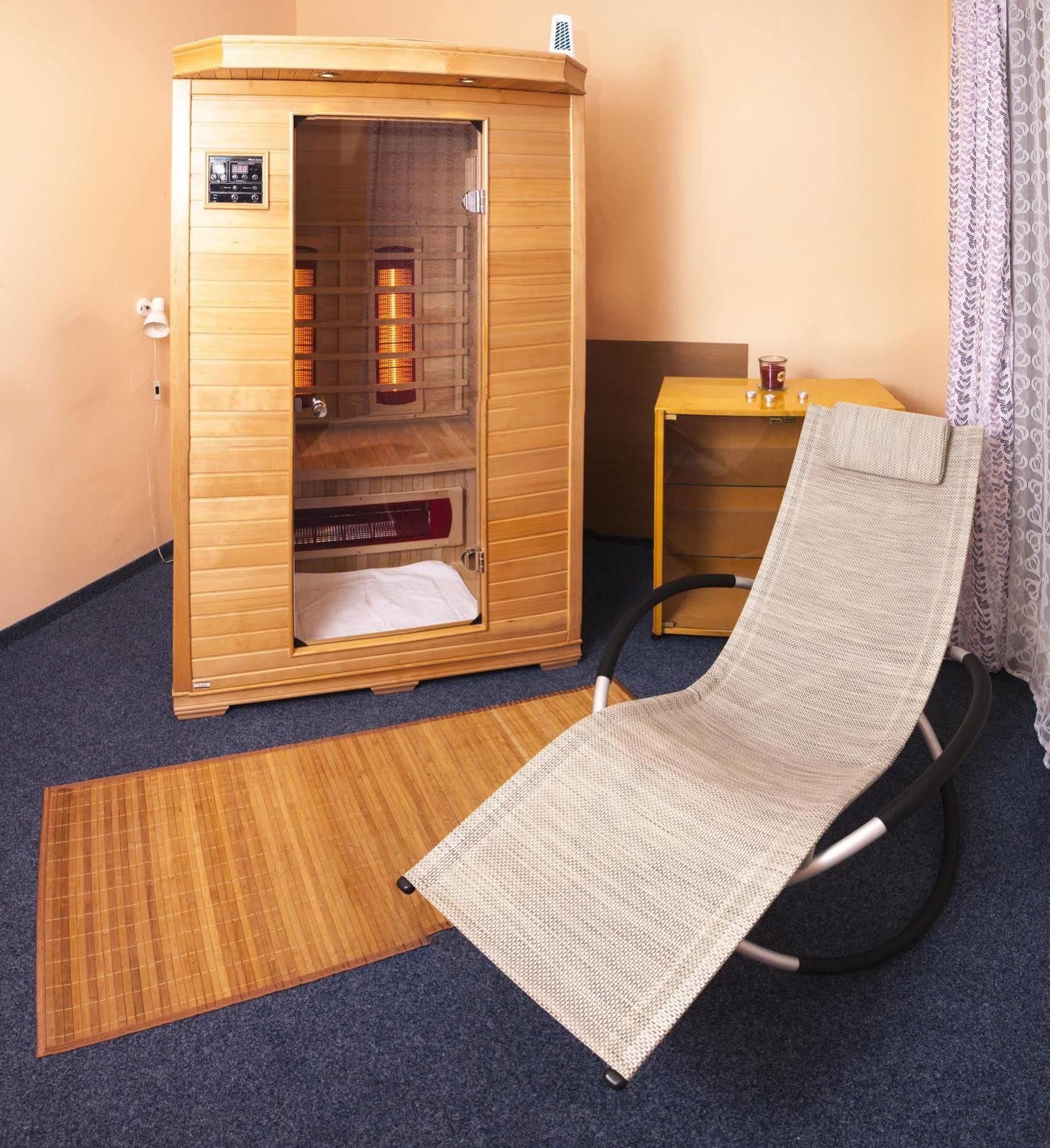Hotel Zatisi Františkovy Lázně Kültér fotó